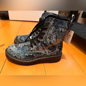 Blue Snake Print Lace-Up Boots